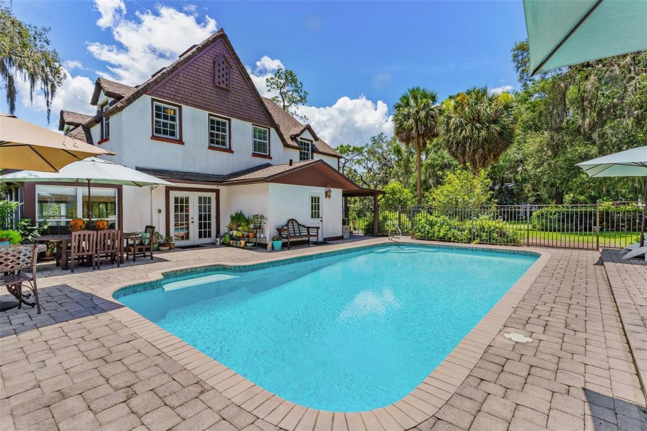 9233 Silver Lake Drive, Leesburg, FL 34788 Photo