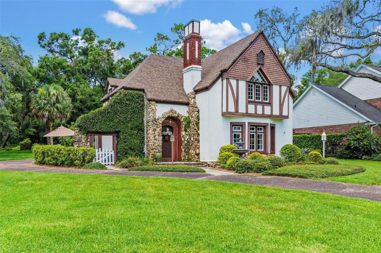 9233 Silver Lake Drive, Leesburg, FL 34788 Photo