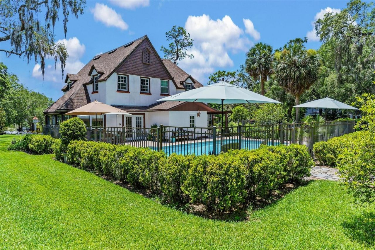 9233 Silver Lake Drive, Leesburg, FL 34788 Photo