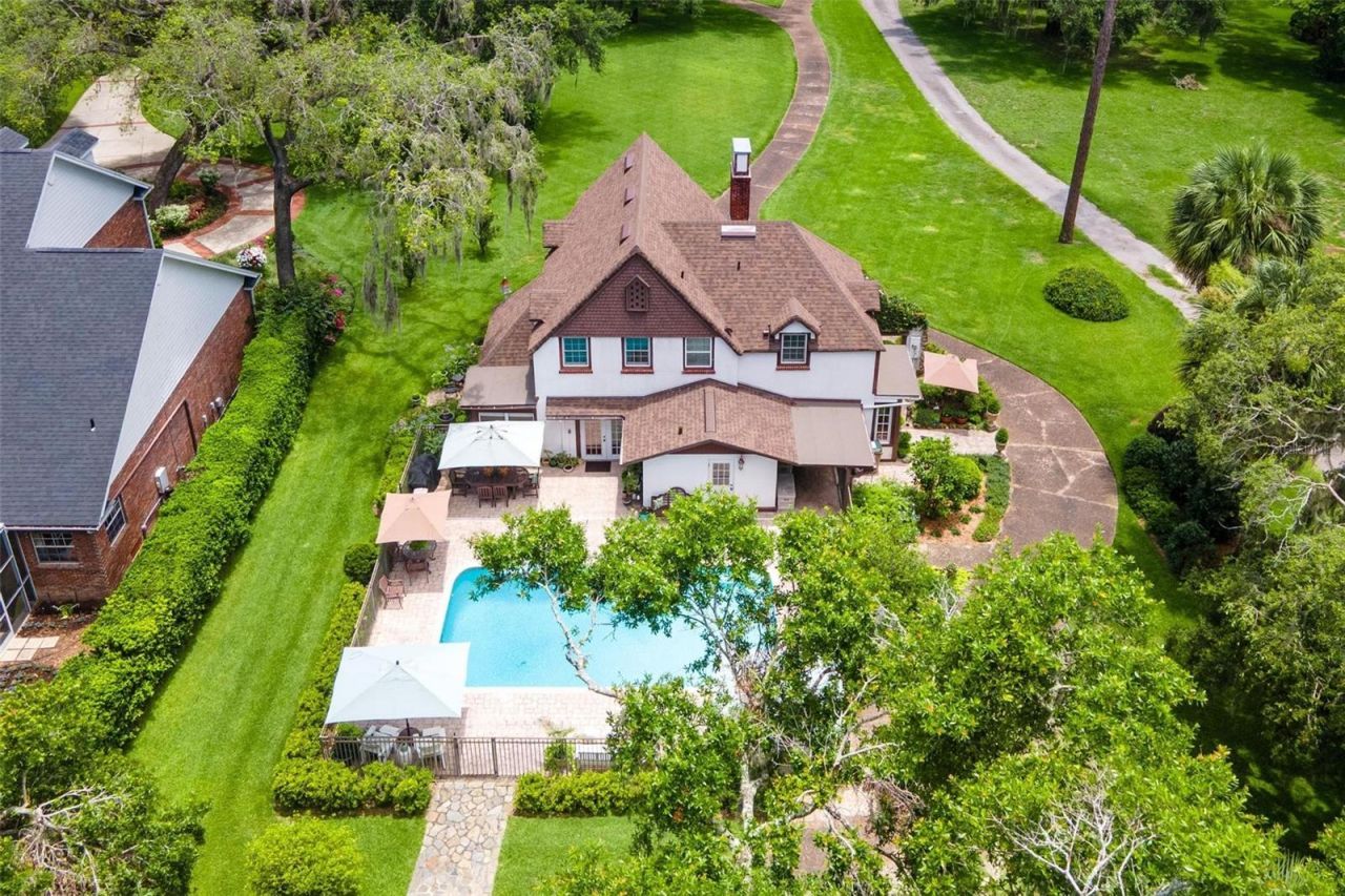 9233 Silver Lake Drive, Leesburg, FL 34788 Photo