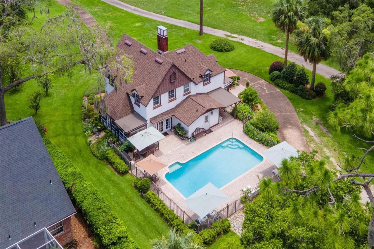 9233 Silver Lake Drive, Leesburg, FL 34788 Photo