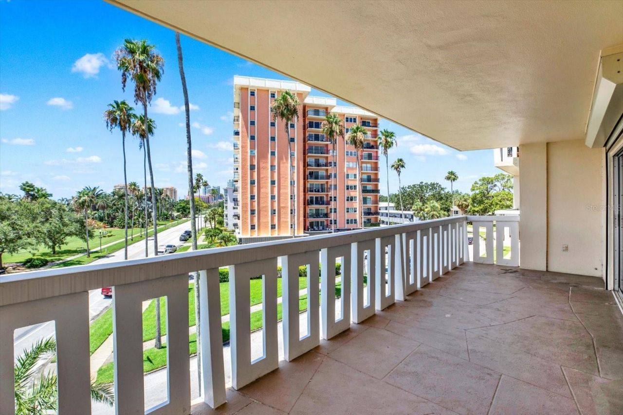 1200 N Shore Drive Ne, Unit 404, Saint Petersburg, FL 33701 Photo