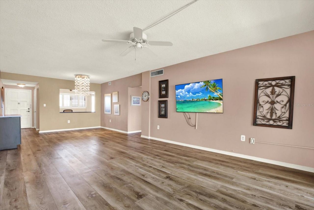 1200 N Shore Drive Ne, Unit 404, Saint Petersburg, FL 33701 Photo