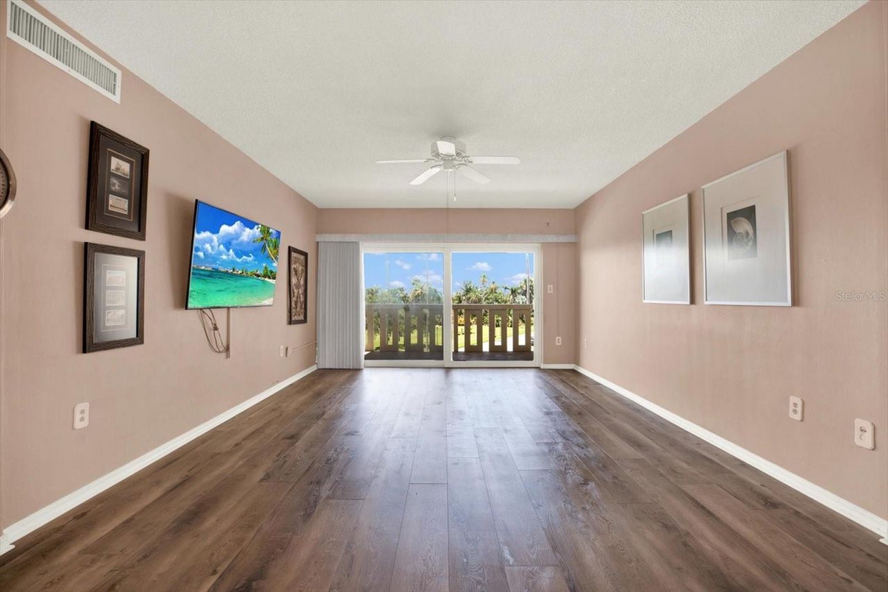 1200 N Shore Drive Ne, Unit 404, Saint Petersburg, FL 33701 Photo