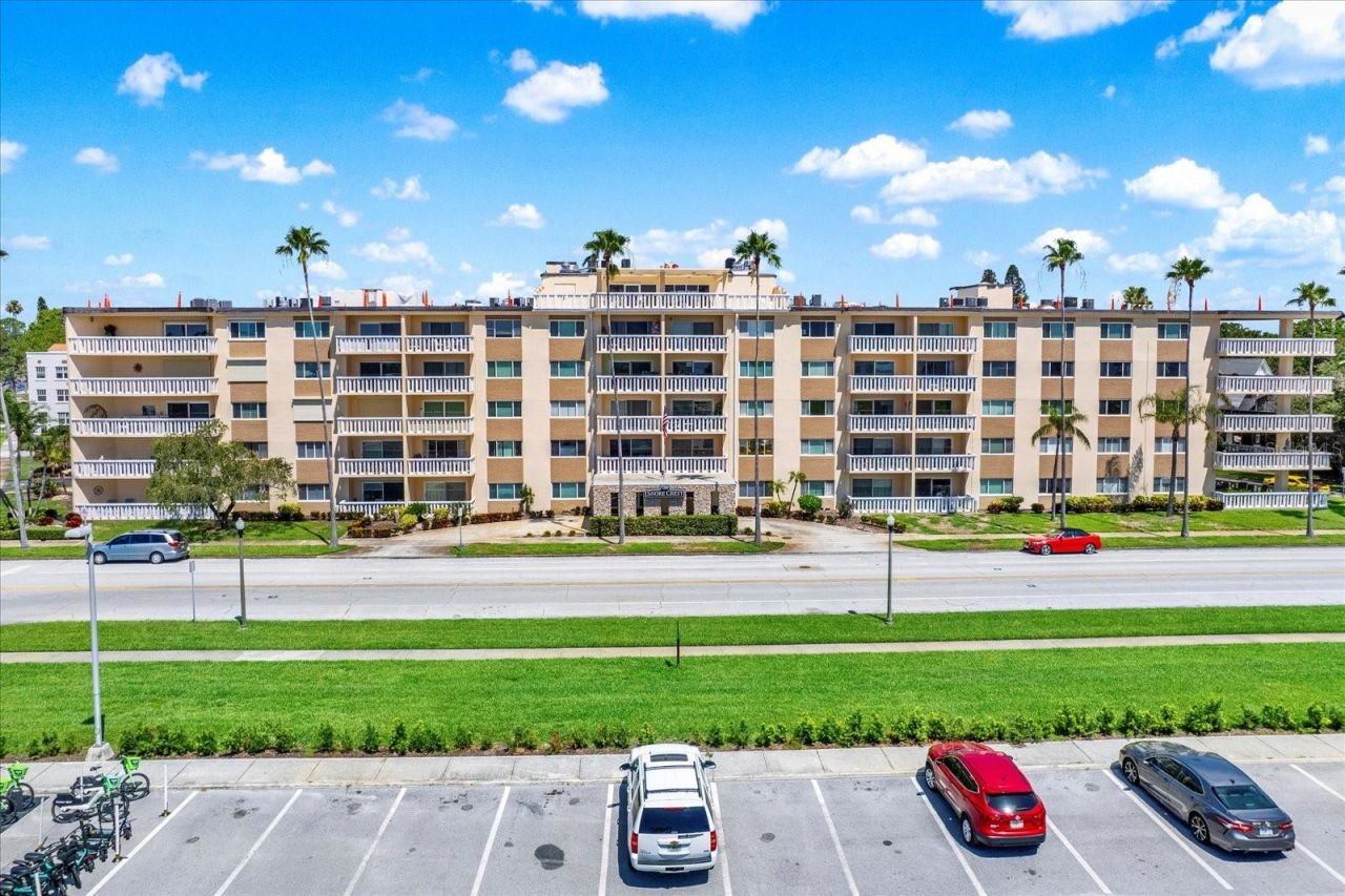 1200 N Shore Drive Ne, Unit 404, Saint Petersburg, FL 33701 Photo