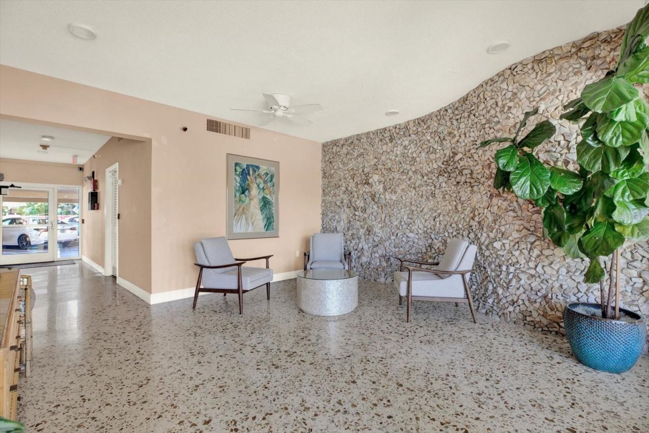 1200 N Shore Drive Ne, Unit 404, Saint Petersburg, FL 33701 Photo