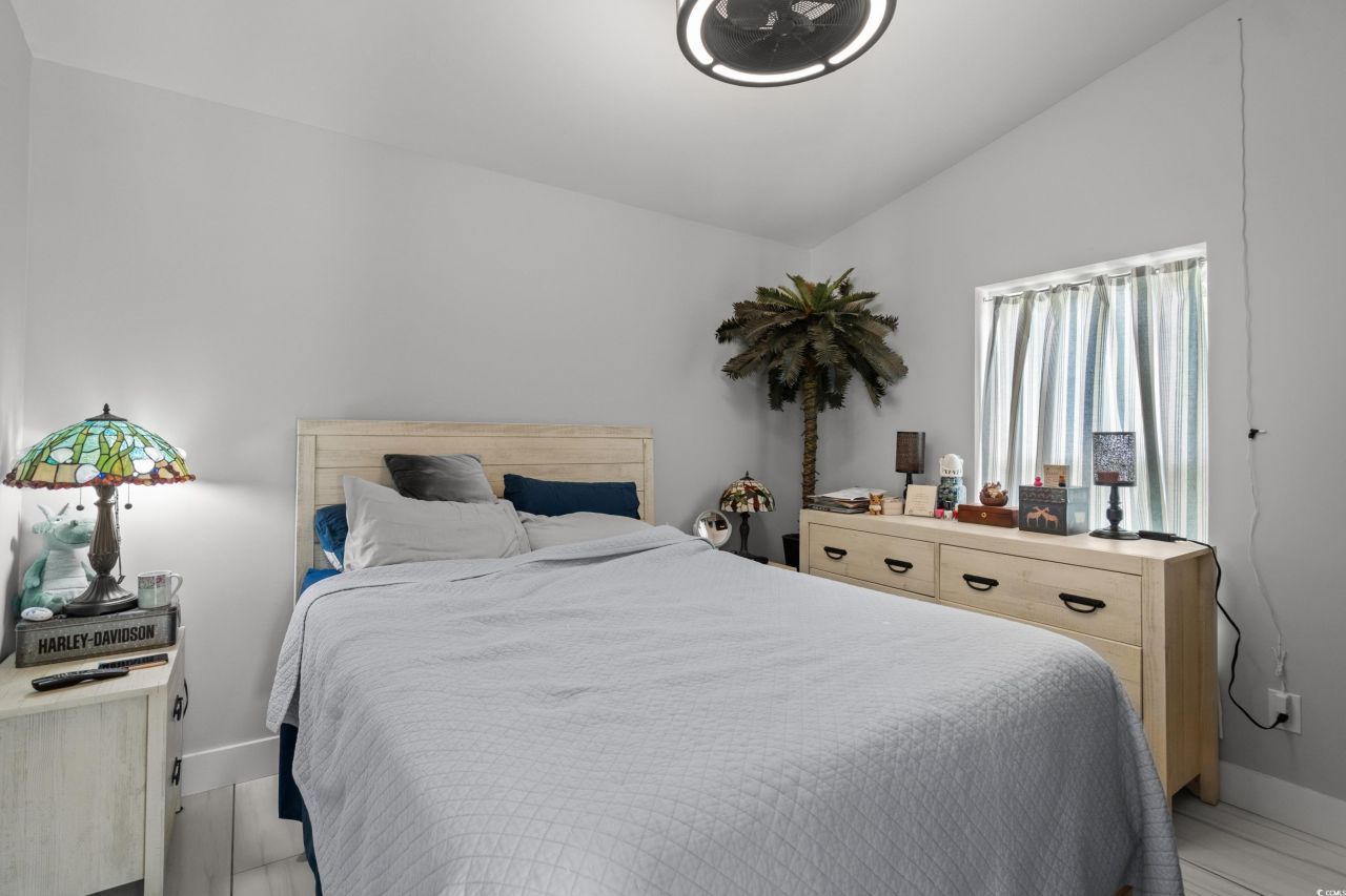 709 Highway 90 Photo 15