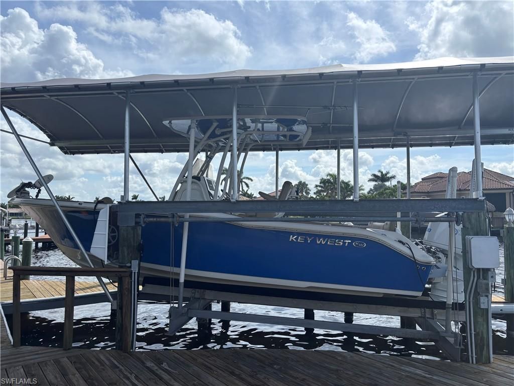 1951 SE 32nd St, Cape Coral, FL 33904 Photo