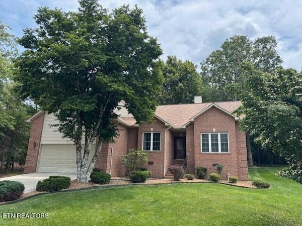 141 Forest Hill Drive, Crossville, TN 38558