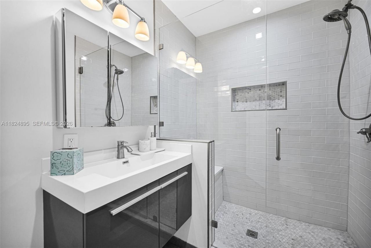 150 NE 50, Unit A, Miami, FL 33137 Photo