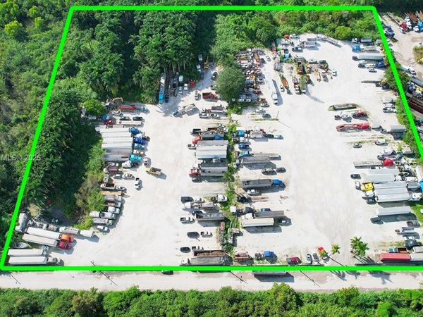 16120 NW 127th Ave, Hialeah, FL 33018