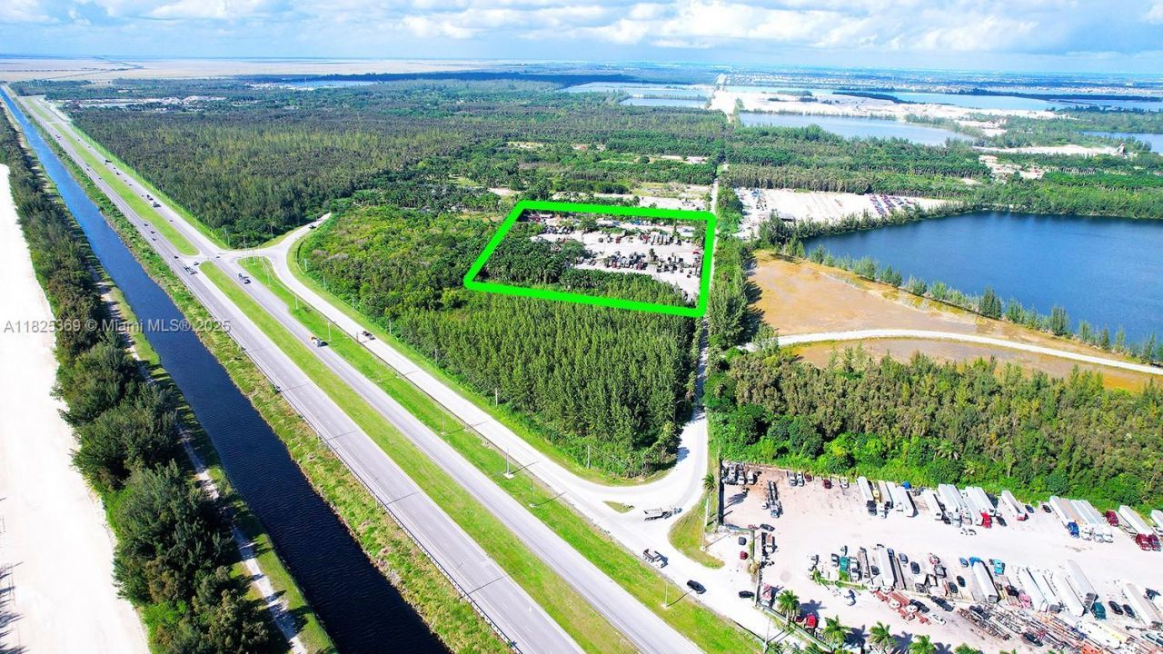 16120 NW 127th Ave, Hialeah, FL 33018 Photo