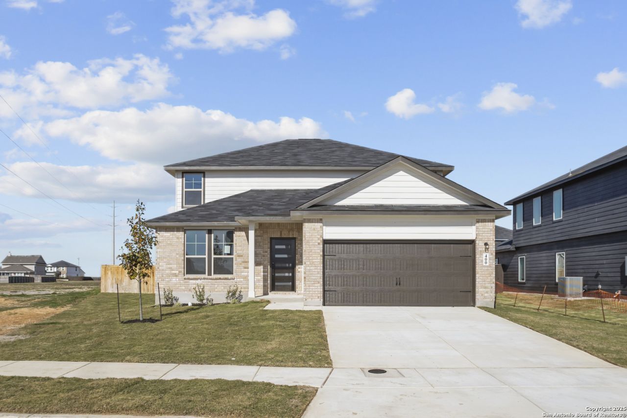 400 Jills Path, Seguin, TX 78155 Main Photo