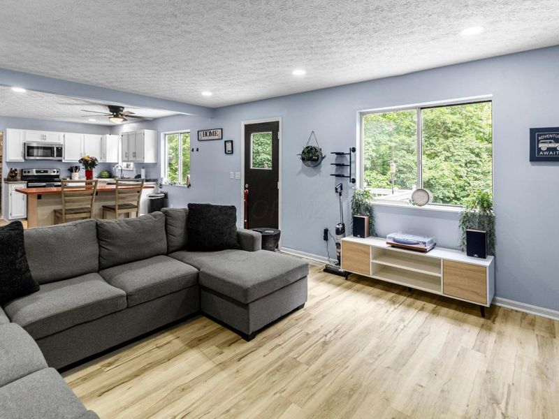 440 Doverwood Drive, Reynoldsburg, OH 43068 Photo 13