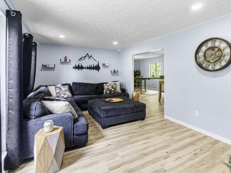 440 Doverwood Drive, Reynoldsburg, OH 43068 Photo 3