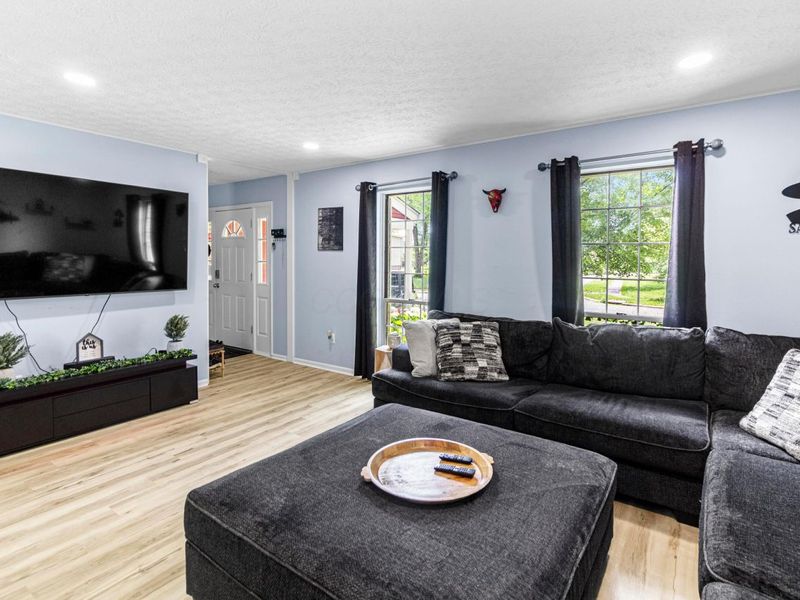 440 Doverwood Drive, Reynoldsburg, OH 43068 Photo 4