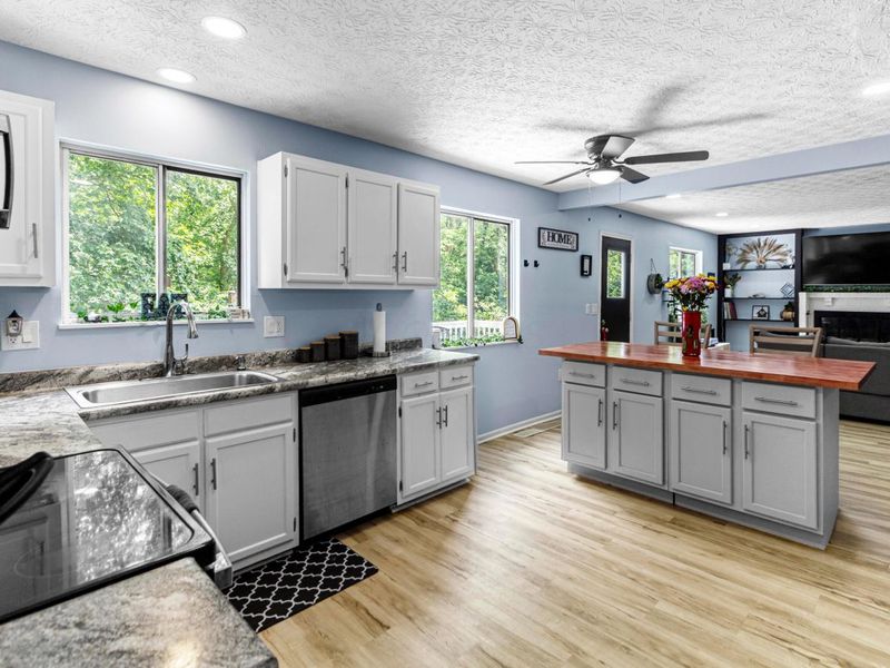 440 Doverwood Drive, Reynoldsburg, OH 43068 Photo 8