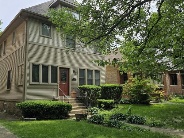 1025 Wesley Avenue, Evanston, IL 60202