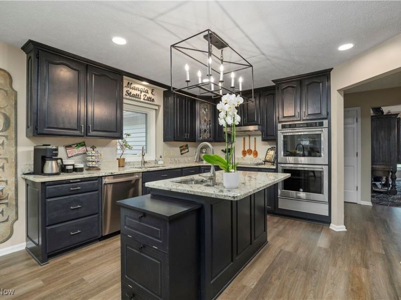 118 Brandemere Court, Elyria, OH 44035 Photo 12