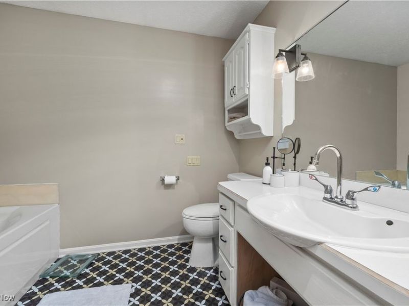 118 Brandemere Court, Elyria, OH 44035 Photo 38