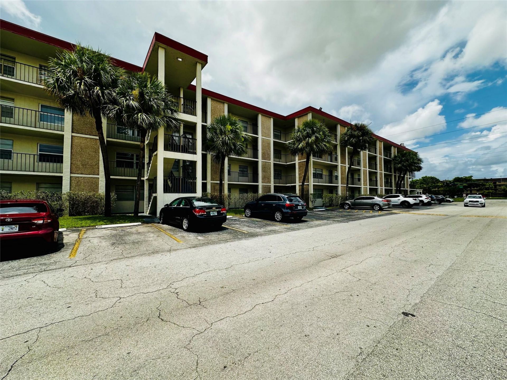 3099 NW 48th Avenue, Unit 253, Lauderdale Lakes, FL 33313 Photo