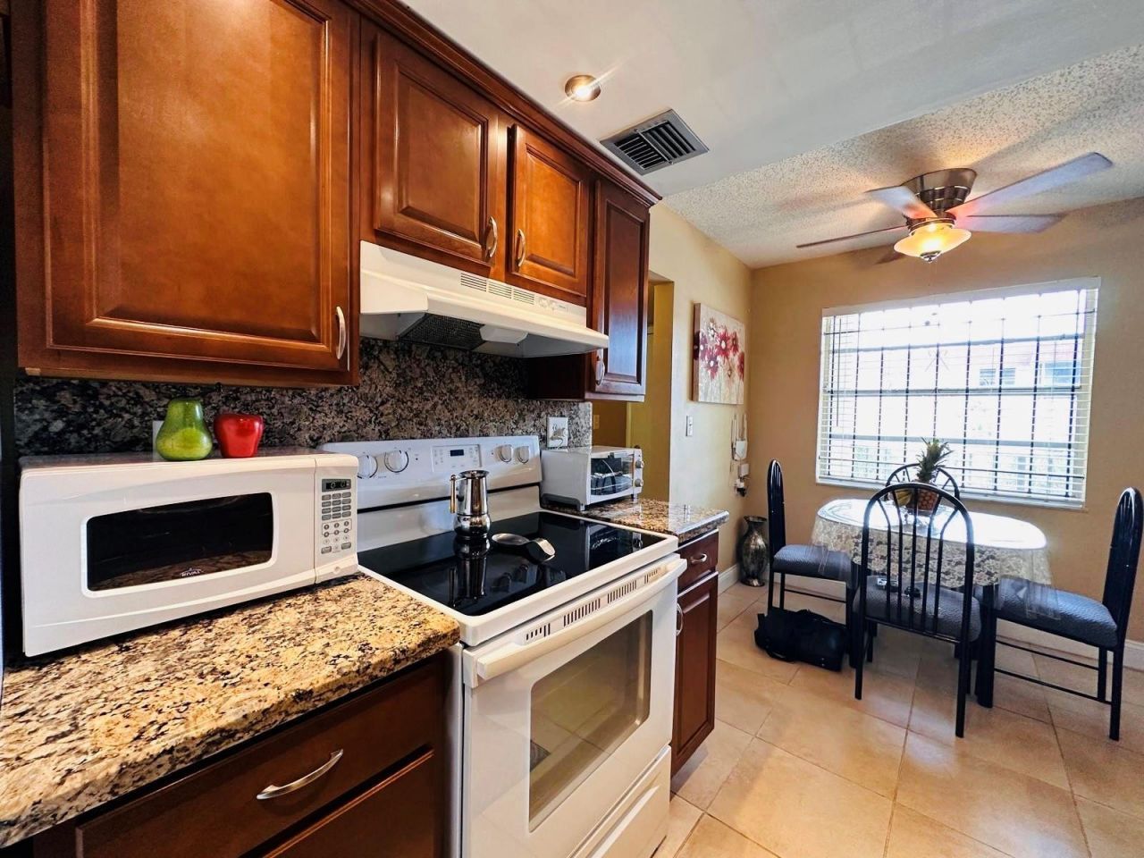 3099 NW 48th Avenue, Unit 253, Lauderdale Lakes, FL 33313 Photo