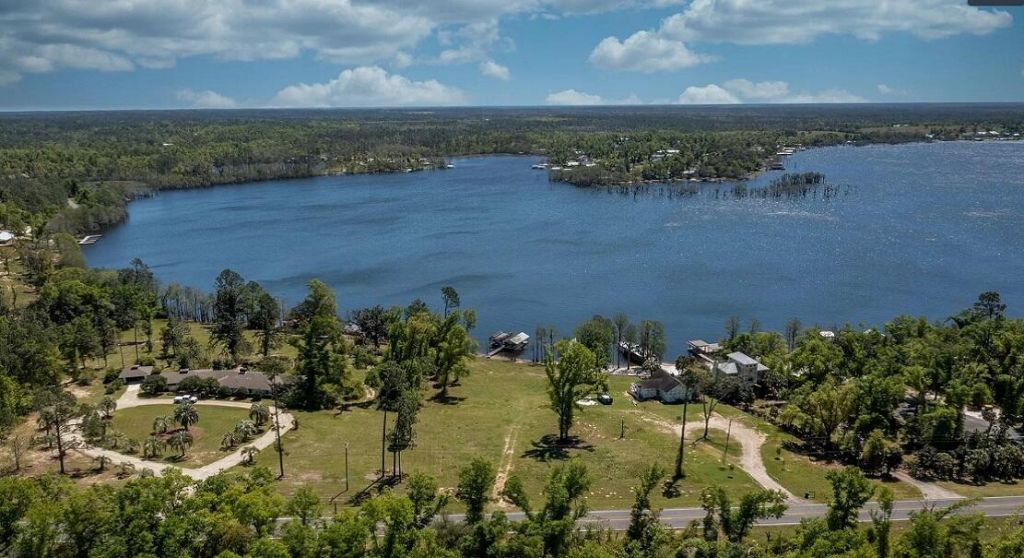Tbd Grand Quiviera Circle, Alford, FL 32420 Photo