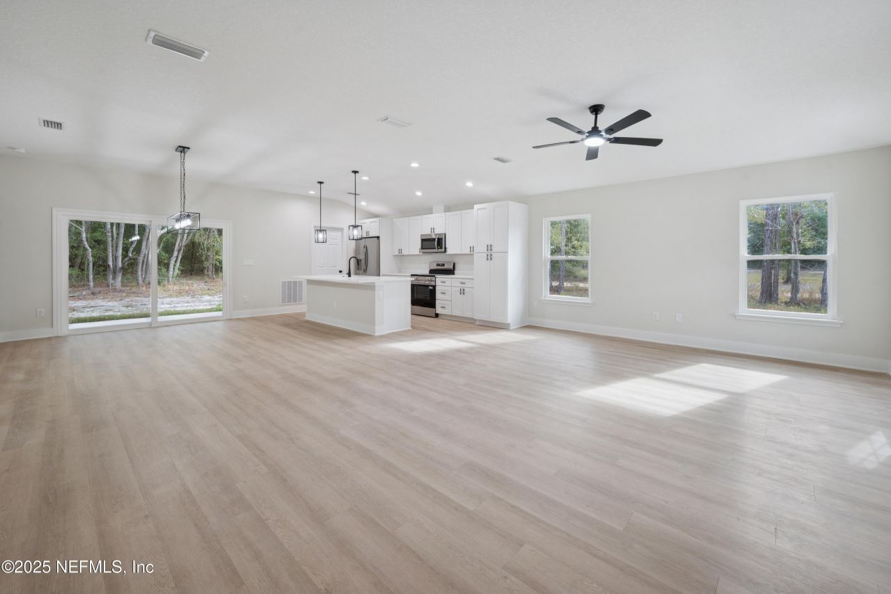 106 Columbia Avenue, Florahome, FL 32140 Photo