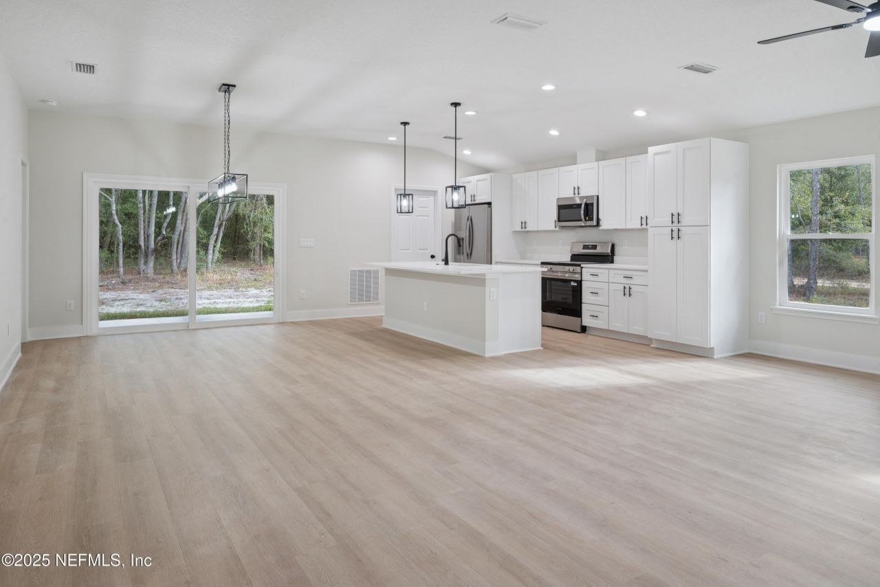 106 Columbia Avenue, Florahome, FL 32140 Photo