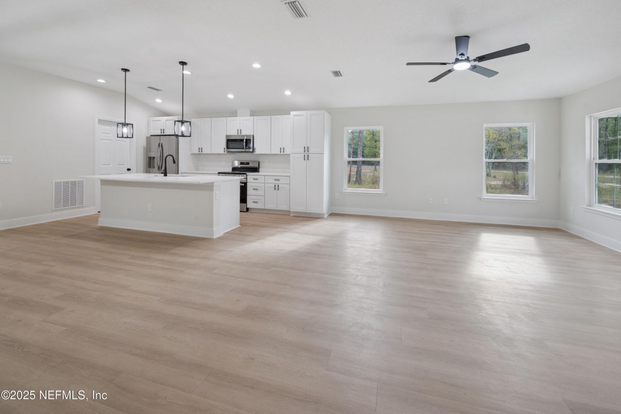 106 Columbia Avenue, Florahome, FL 32140 Photo