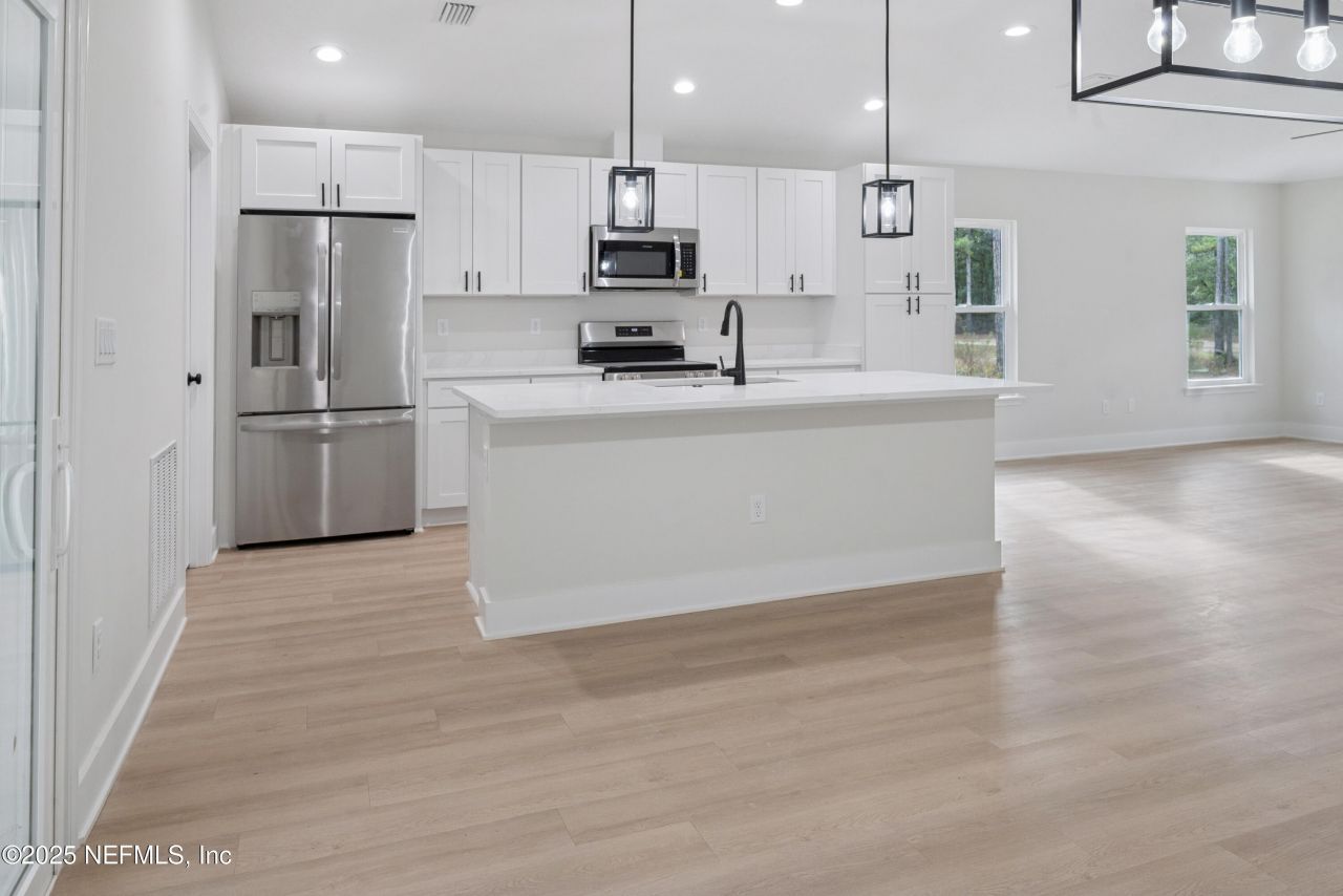 106 Columbia Avenue, Florahome, FL 32140 Photo