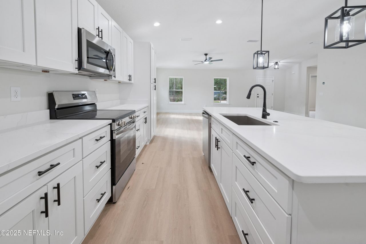 106 Columbia Avenue, Florahome, FL 32140 Photo