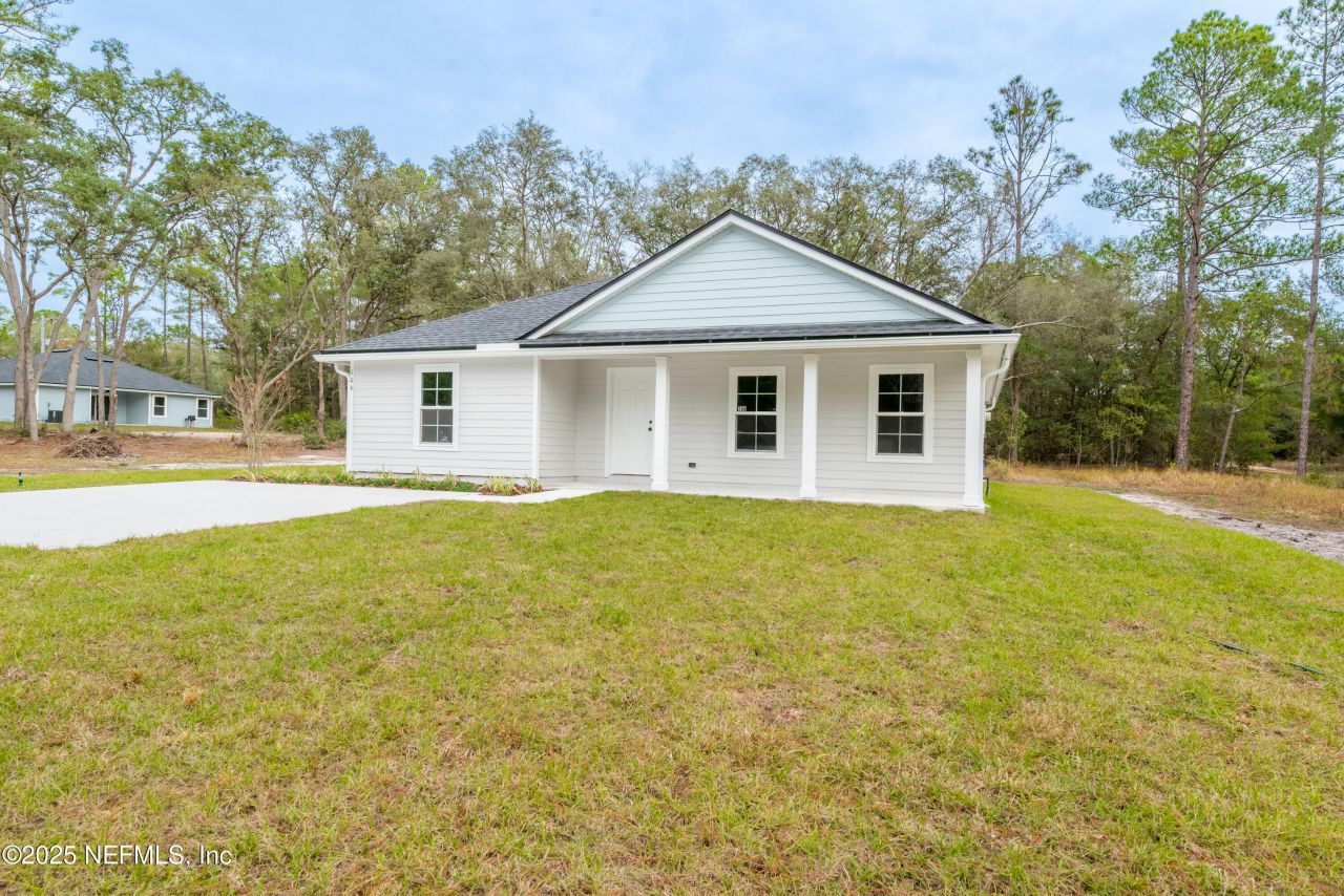 106 Columbia Avenue, Florahome, FL 32140 Photo