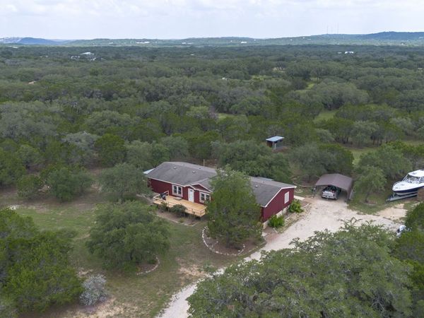 961 Brushy Creek, Lakehills, TX 78063