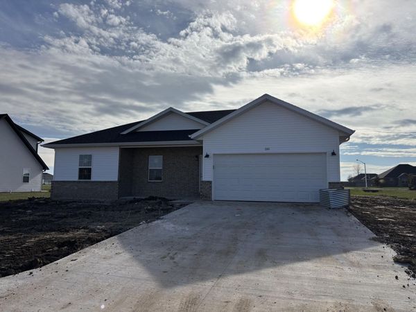 4774 S 130th Road, Bolivar, MO 65613