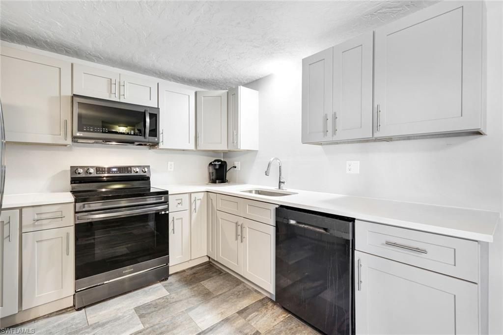 108 Powell Creek Cir, North Fort Myers, FL 33917 Photo