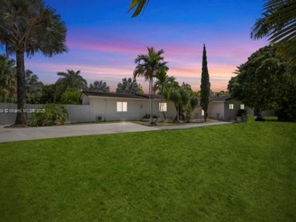 17975 SW 232nd St, Miami, FL 33170