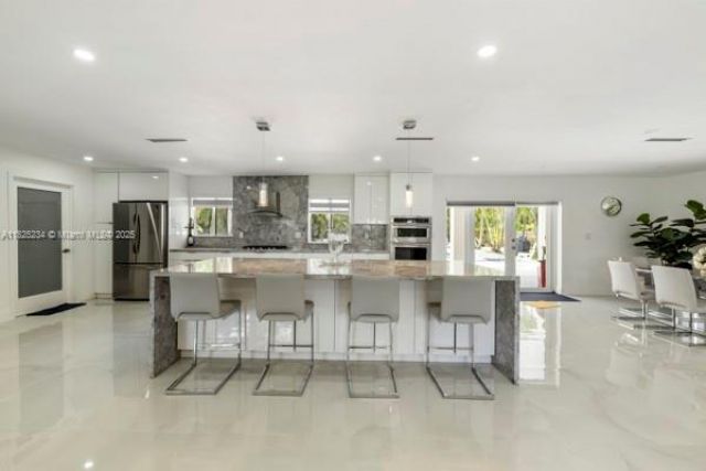 17975 SW 232nd St, Miami, FL 33170 Photo