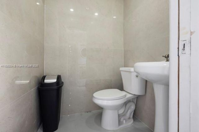 17975 SW 232nd St, Miami, FL 33170 Photo