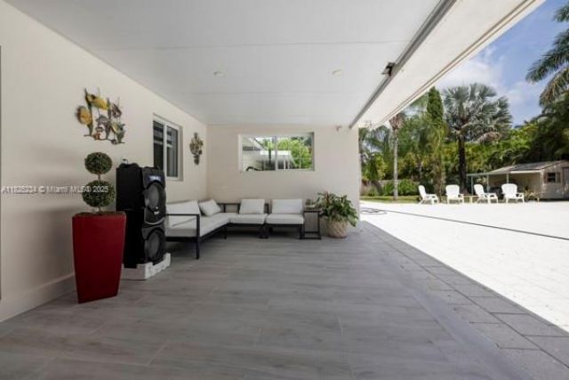 17975 SW 232nd St, Miami, FL 33170 Photo