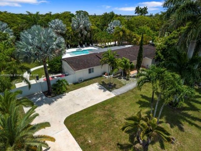 17975 SW 232nd St, Miami, FL 33170 Photo