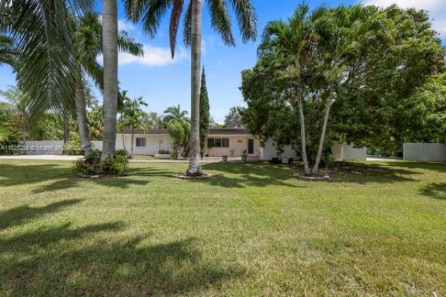 17975 SW 232nd St, Miami, FL 33170 Photo