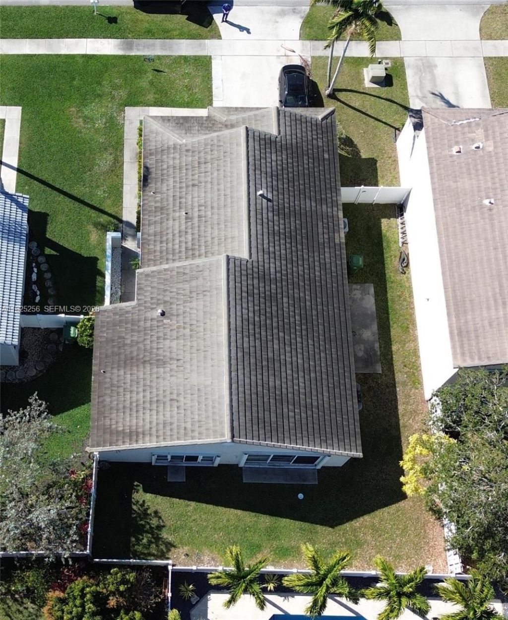 2017 NW 182nd Ave, Pembroke Pines, FL 33029 Photo