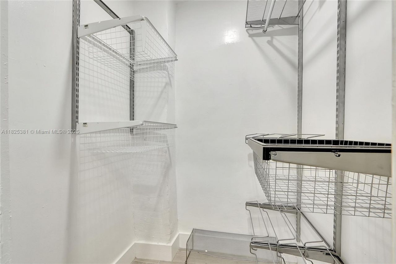 33 SW 20th Rd, Unit ., Miami, FL 33129 Photo