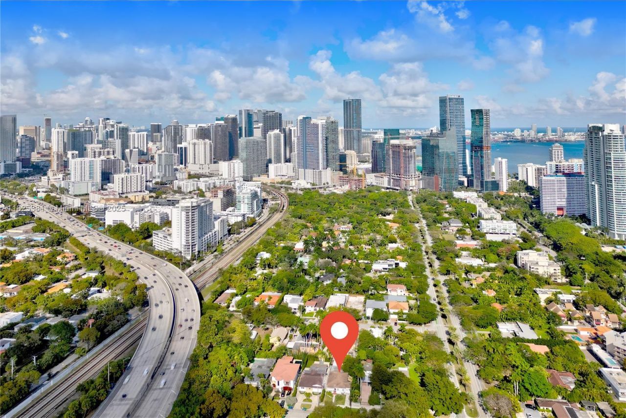 33 SW 20th Rd, Unit ., Miami, FL 33129 Photo