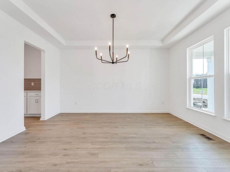 389 Stansted Drive, Delaware, OH 43015 Photo 7