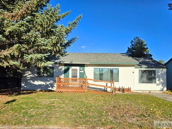 238 Louise Drive, ARCO, ID 83213