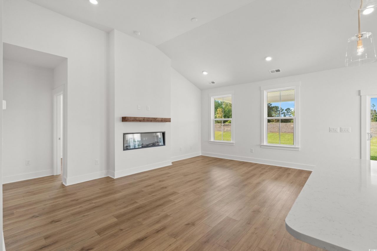 144 Joyce Dr Photo 5