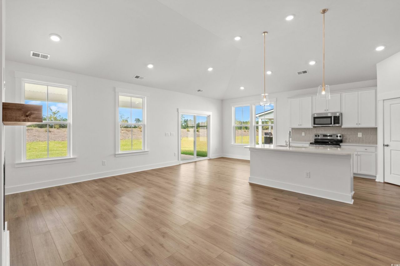 144 Joyce Dr Photo 8