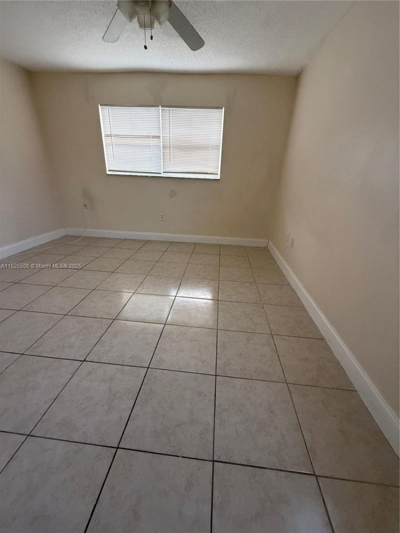 8345 Sunrise Lakes Blvd, Unit 312, Sunrise, FL 33322 Photo